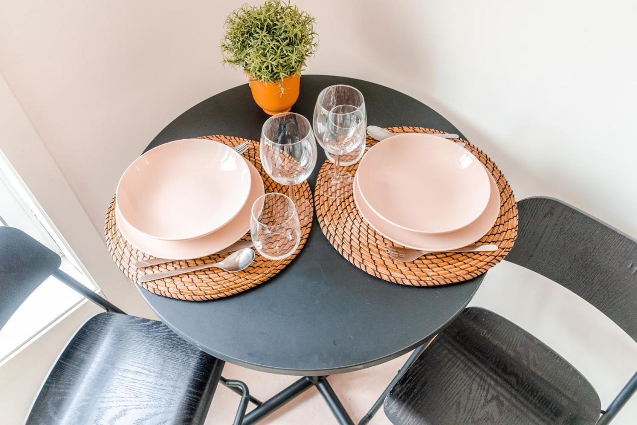 Sunny Studio In The Heart Of Lapa - 5Min Walk To Metro! OOporto Exteriör bild